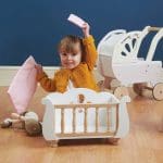 Lit de Poupée à Barreaux