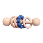 hochet-en-bois-premier-age-bleu-fonce