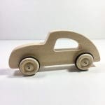 jouet-voiture-en-bois-brut